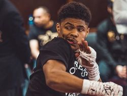 фото - Шакур Стивенсон напоминает Флойда Мэйуэзера, только левшу — Арум