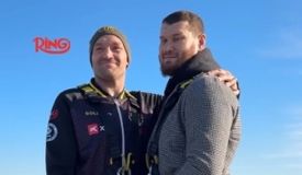 Фьюри едва не расцеловал Махмудова: соперники встретились на высоте птичьего полёта