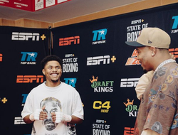 фото - Стало известно, сколько Арум предлагал Стивенсону за продление контракта