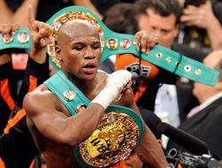 фото - Флойд Мэйуэзер победил Мэнни Пакьяо