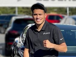 фото - Бенавидес переживает, что состарится, пока доберётся до Канело