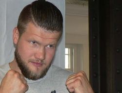 фото - Димитренко: Я не медленный супертяж, а очень даже быстрый — видео