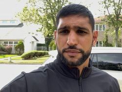 фото - Друг Хана надел маску на бороду. Обоих сняли с авиарейса – видео