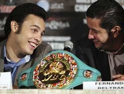 фото - Фернандо Бельтран: «Чавес мог добавлять марихуану в чай, как лекарство»