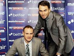 фото - Джордж Гроувз продолжит карьеру с американским промоутером