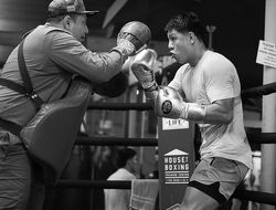 фото - Мунгиа может выступить на разогреве у Усика, Иноуэ подерётся с Иокой