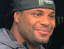 фото - Даниэль Кормье: «Я думал, Сантос победила Шевченко»