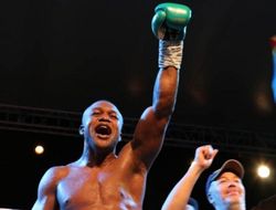 фото - Есть дебютная защита титула! Макабу побил Дуродолу (+ видео)