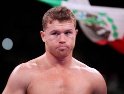 фото - Канело Альварес ответил на вопрос о возможном бое с небитым соотечественником