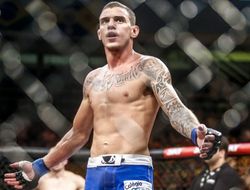 фото - UFC 198: Зубайра Тухугов уступил Ренато Карнейро