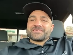 фото - Альварес зазывает Макгрегора в бои на голых кулаках: «У него подходящий стиль»