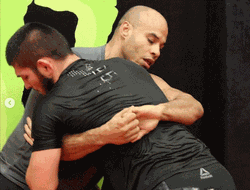 фото - Нурмагомедов признаётся в любви, Ковалёв благодарит за поддержку, Емельяненко анонсирует жёсткую диету — соцсети