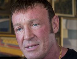 фото - Джошуа роботизирован, его арсенал скуден — тренер Паркера