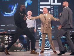 фото - Хирн — о контрактных обязательствах в споре между Уайлдером и Фьюри: Удачи, пацаны!