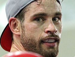 фото - Азартный Крис Элджиери повалял Боне, но победить досрочно не смог