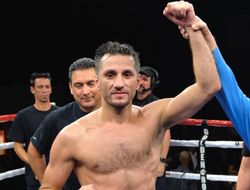 фото - Серхио Мора победил Альфредо Ангуло раздельным судейским решением