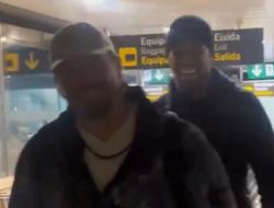 фото - Усик и Джошуа на пути в Киев: видео