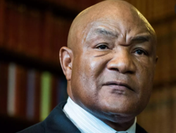 фото - Легендарный Форман назвал главную проблему Фьюри перед боем с Уайтом