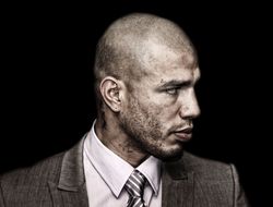 фото - Мигель Котто: «Аруму и Де Ла Хойе придётся договариваться о бое с Альваресом»