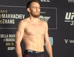 Взвешивание перед UFC 322: Маддалена-Махачев. Перевес у бойца основного карда, хедлайнеры в порядке