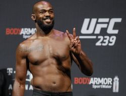 фото - В ожидании боя Нганну-Ган. Джон Джонс изучает будущего соперника