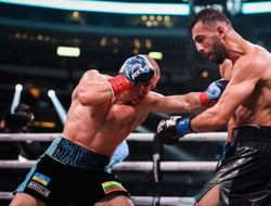 фото - Станёнис отобрал титул у Бутаева в кровавой драке: видео