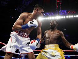 фото - Хан назвал фаворита в бою Кроуфорд-Спенс, сравнил его с Уордом