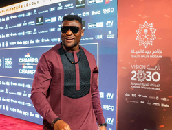 фото - Камбэк Нганну в ММА. Букмекеры оценили шансы Феррейры апсетнуть «Хищника»