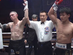 фото - Иноуэ не смог побить соперника, но остался с титулом. Жуткий нокаут на разогреве: видео