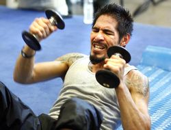 фото - Видео: промо-ролик к бою Маргарито и Паэса от vRINGe.com