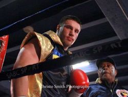 фото - Владислав Сиренко досрочно прошёл стойкого ветерана Дениса Бахтова