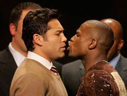 фото - Де Ла Хойя: «Мэйуэзер уже не тот, и бой с Котто это показал»