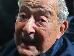 фото - Арум ответил на предложение Де Ла Хойи о турнире 5 на 5