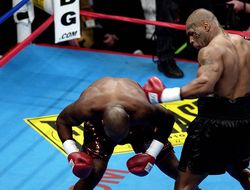 фото - Увидел татуировку на лице Тайсона и сразу же покинул его кемп — экс-тренер