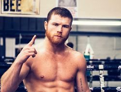 фото - Если деньги будут правильными. Сауль Альварес не прочь подраться с бойцом UFC