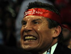 фото - Чавес-старший: «Уверенности Альвареса для победы над Мэйуэзером не хватит»