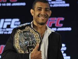 фото - UFC 189: бой Алдо и Макгрегора остаётся в силе