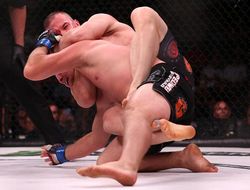 фото - Александр Шлеменко больше не чемпион Bellator