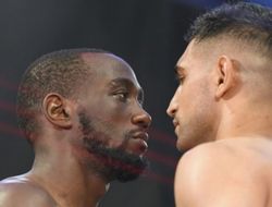 фото - Теофимо Лопес дал прогноз на бой Кроуфорд—Хан 