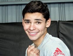 фото - Почему Лопес проиграл Камбососу? Ответ от Райана Гарсии