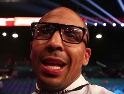 фото - Баррера — Уорду: Хватит искать оправдания, присылайте контракт!