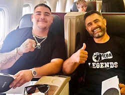 фото - Усик обратился к фанам, Джошуа и Руис летят в Саудовскую Аравию, Джойс хочет Поветкина — соцсети