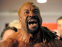 фото - Видео: Шеннон Бриггс разгромил трапезу Владимира Кличко