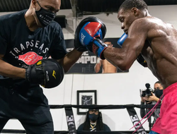 фото - Спенс назвал тренера, который выведет Джошуа на топ-уровень