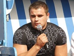 фото - Денис Бойцов будет драться в андеркарте у Абрахама
