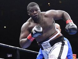 фото - Тренер предлагает пожизненно отстранить от бокса сбежавшего из ринга супертяжа