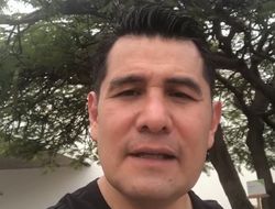 фото - «Пакьяо, отдохни, и дерись со Спенсом». Баррера дал вредный совет ветерану