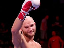 фото - Мацей Сулецки уничтожил небитого Сентено, впереди Головкин?