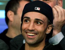 фото - Пол Малиньяджи вернётся в андеркарте у Хана и Элджиери