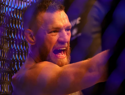 фото - Финал боя Макгрегор – Порье 3: Конор сигнализирует о тяжёлой травме — видео